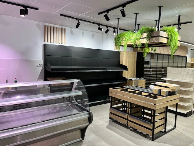 MELLORA DE NAVE DE ALMACENAXE E COMERCIALIZACION DE PRODUTOS EN ABELLA-FRADES 