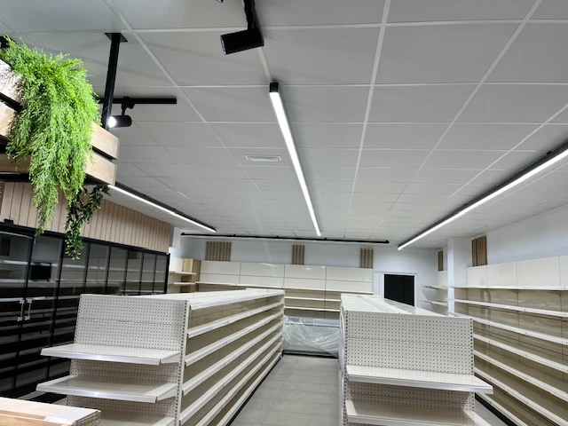 Nave de almacenaxe e comercialización