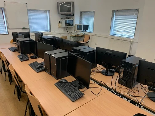 DOTACION AULA DE INFORMATICA 2023