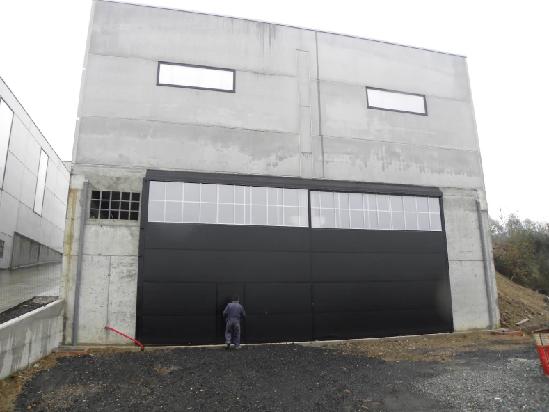 CONSTRUCCION DE NAVE PARA EMPRESA DE CONSTRUCCION DE OBRAS PUBLICAS