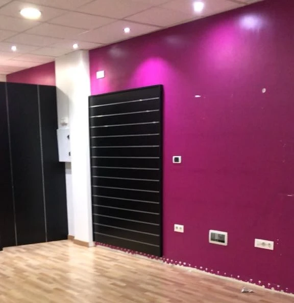 Tenda de roupa e calzado