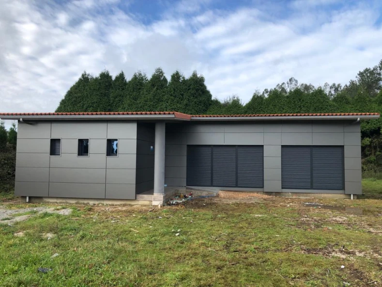 LOCAL SOCIAL EN AÑA