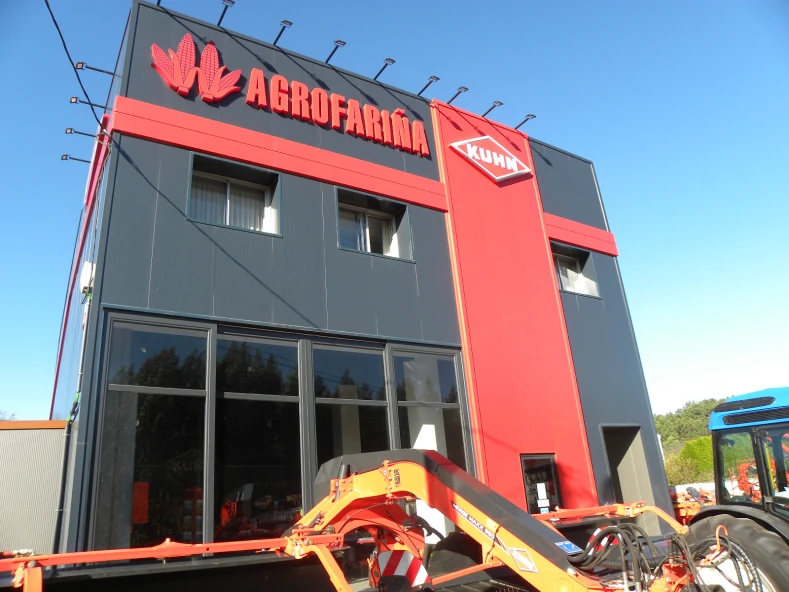 AMPLIACION DE EMPRESA DE VENDA E REPARACION DE MAQUINARIA AGRICOLA 