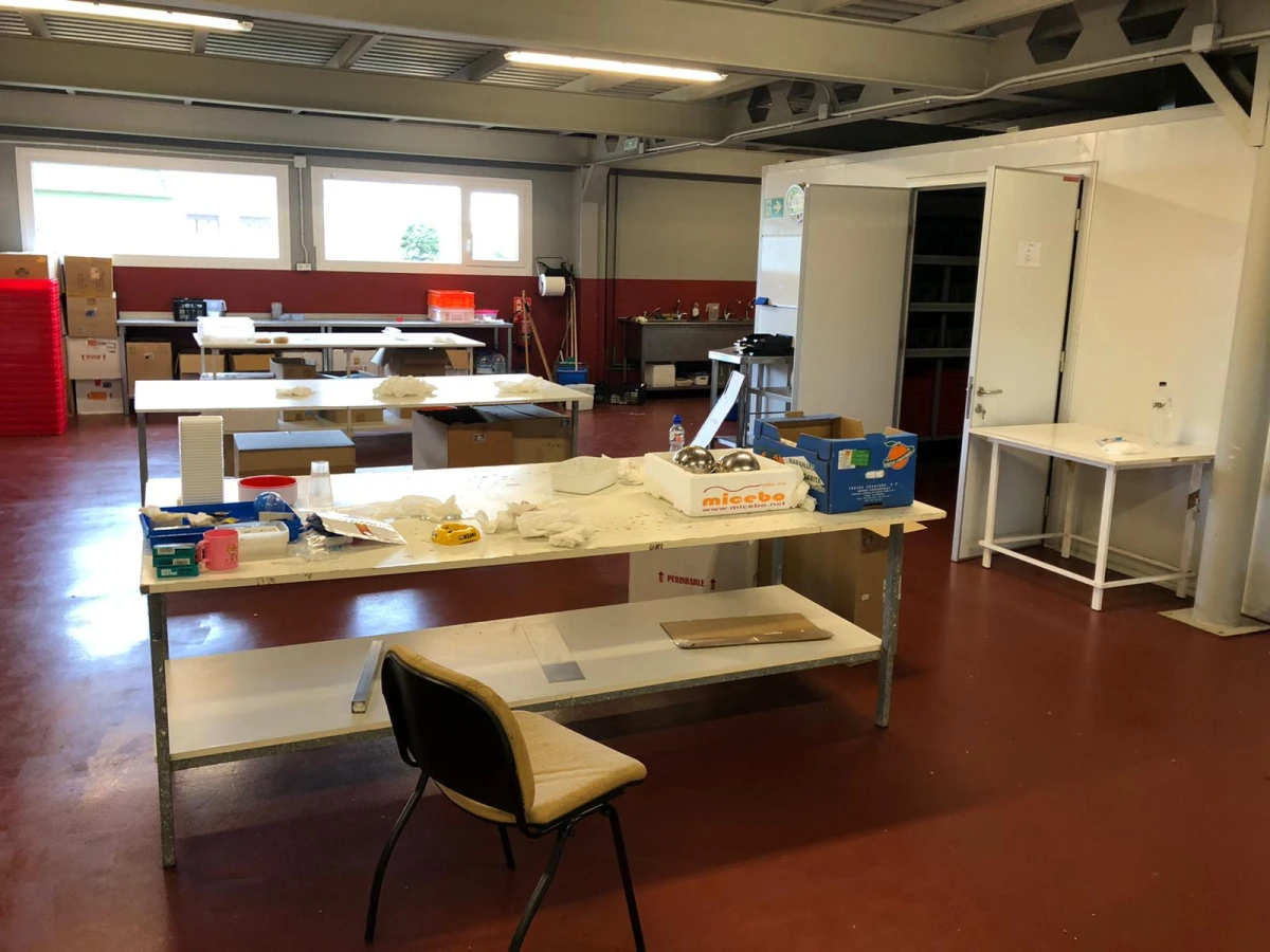 Compra de mesas inoxidables