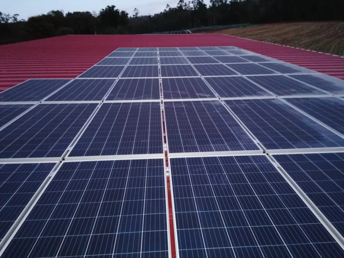 Implementación de sistema de xestión para aforro e eficiencia enerxética