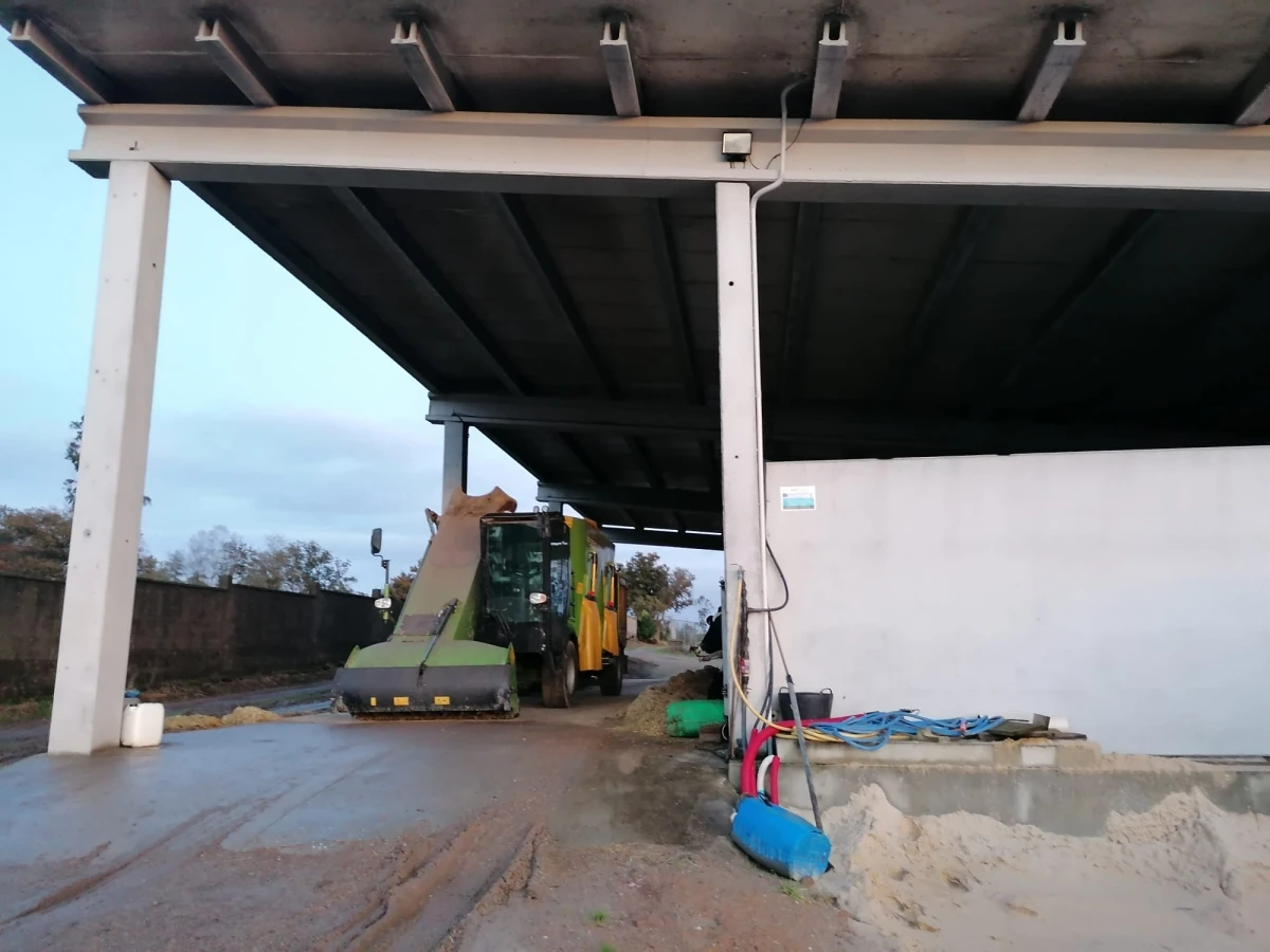 Implementación de sistema de xestión para aforro e eficiencia enerxética