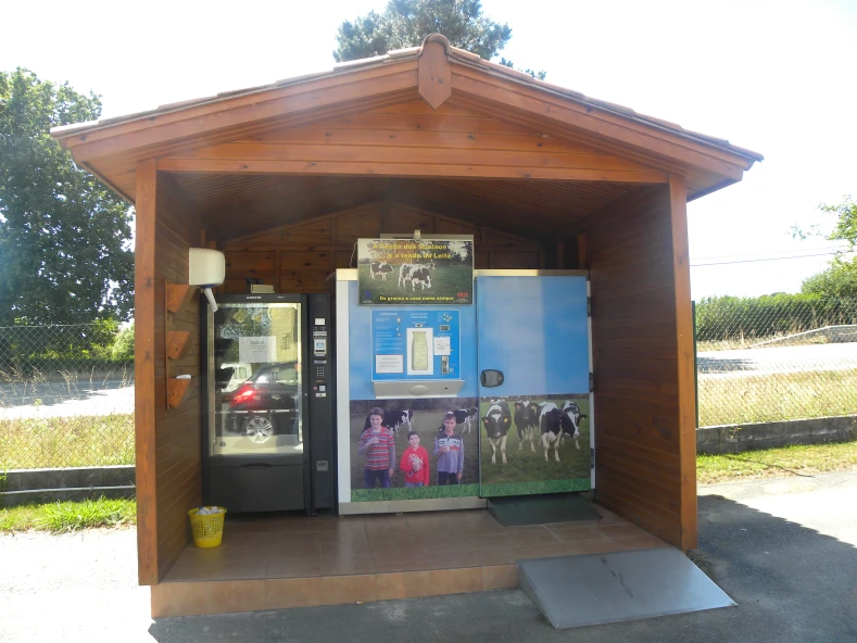 Transformacion e venta de produtos agrarios en Cooperativa.