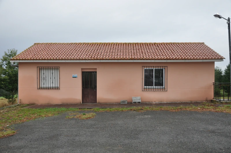 Rehabilitacion e acondicionamento do local social de Celtigos.
