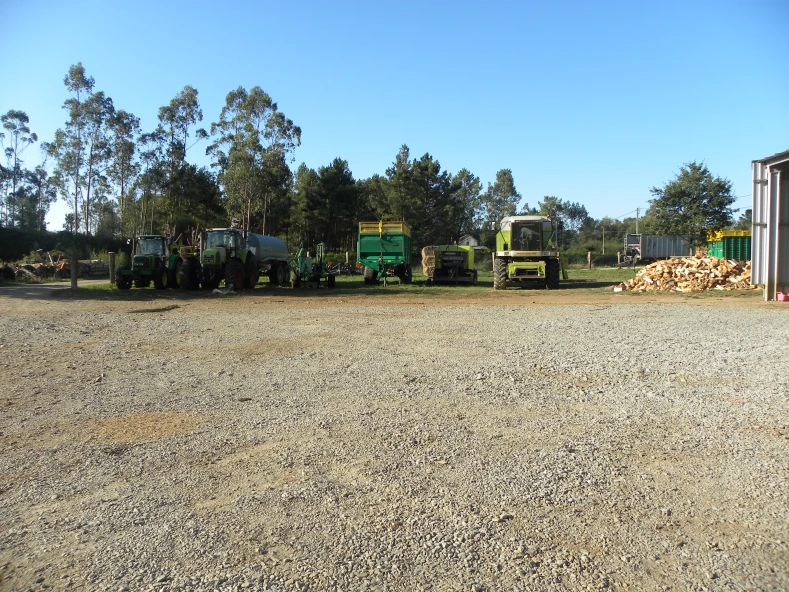 Ampliacion de empresa de servizos agrarios e forestais