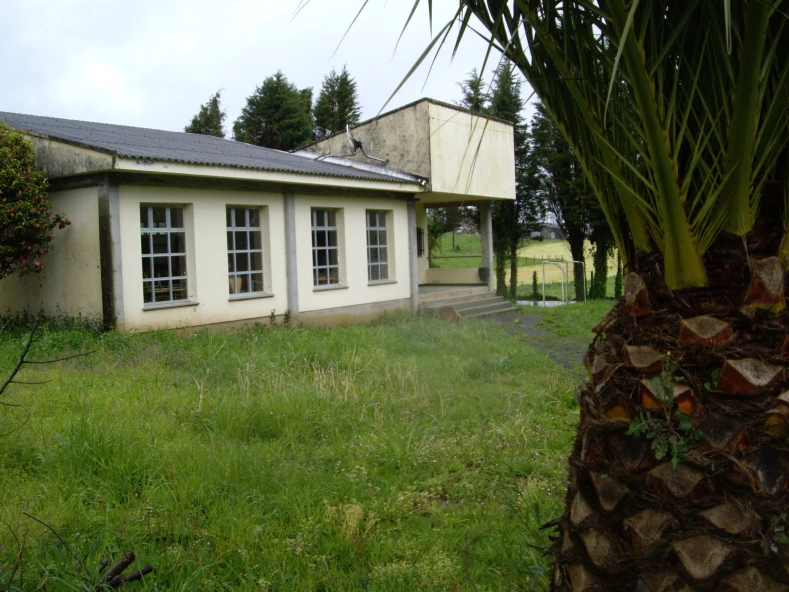 Rehabilitacion da antiga escola de Barbeiros.