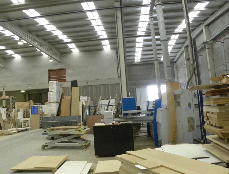 Innovacion tecnoloxica en empresa de carpinteria de madeira